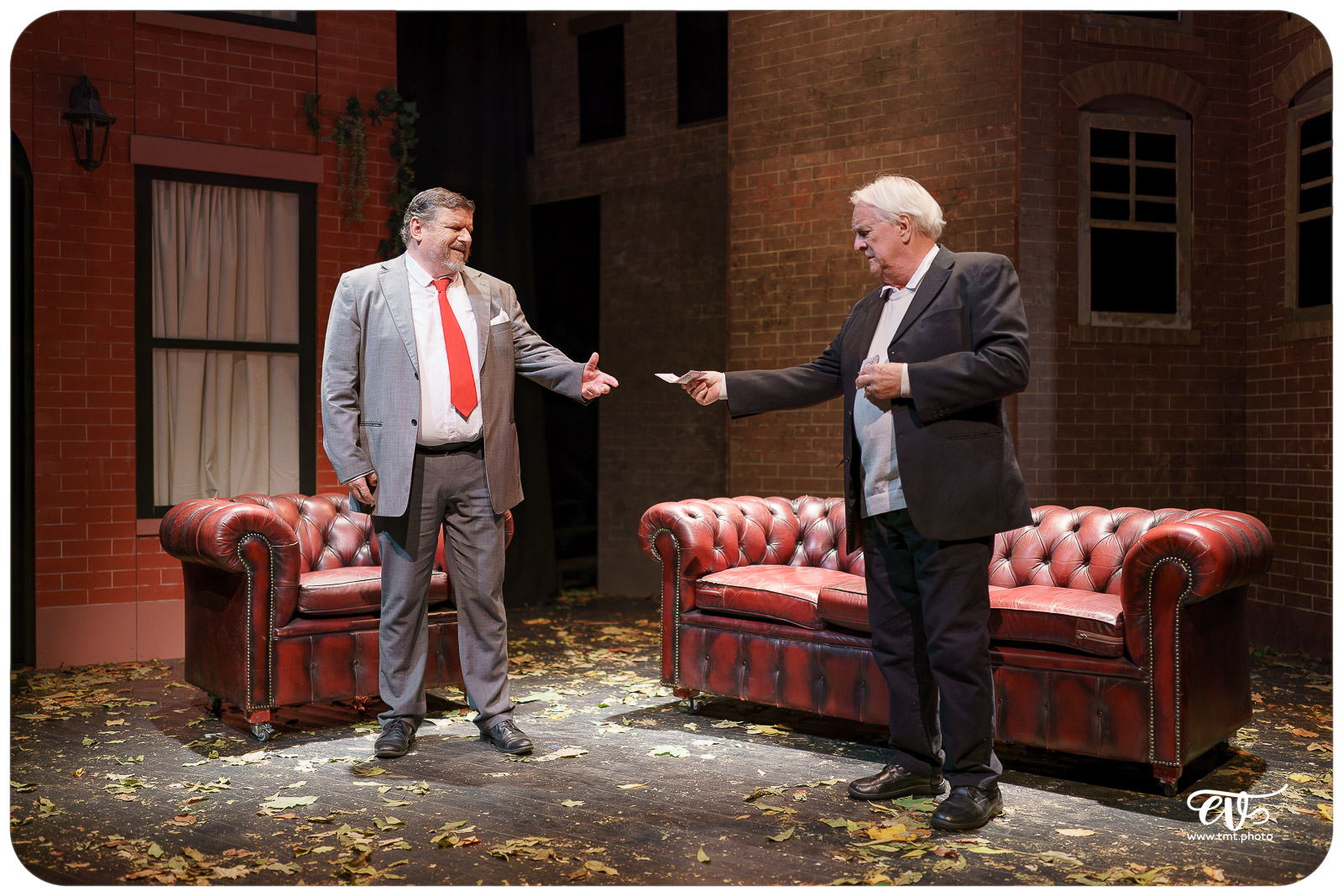 MORT D'UN COMMIS VOYAGEUR (CIE LA CLAQUE)